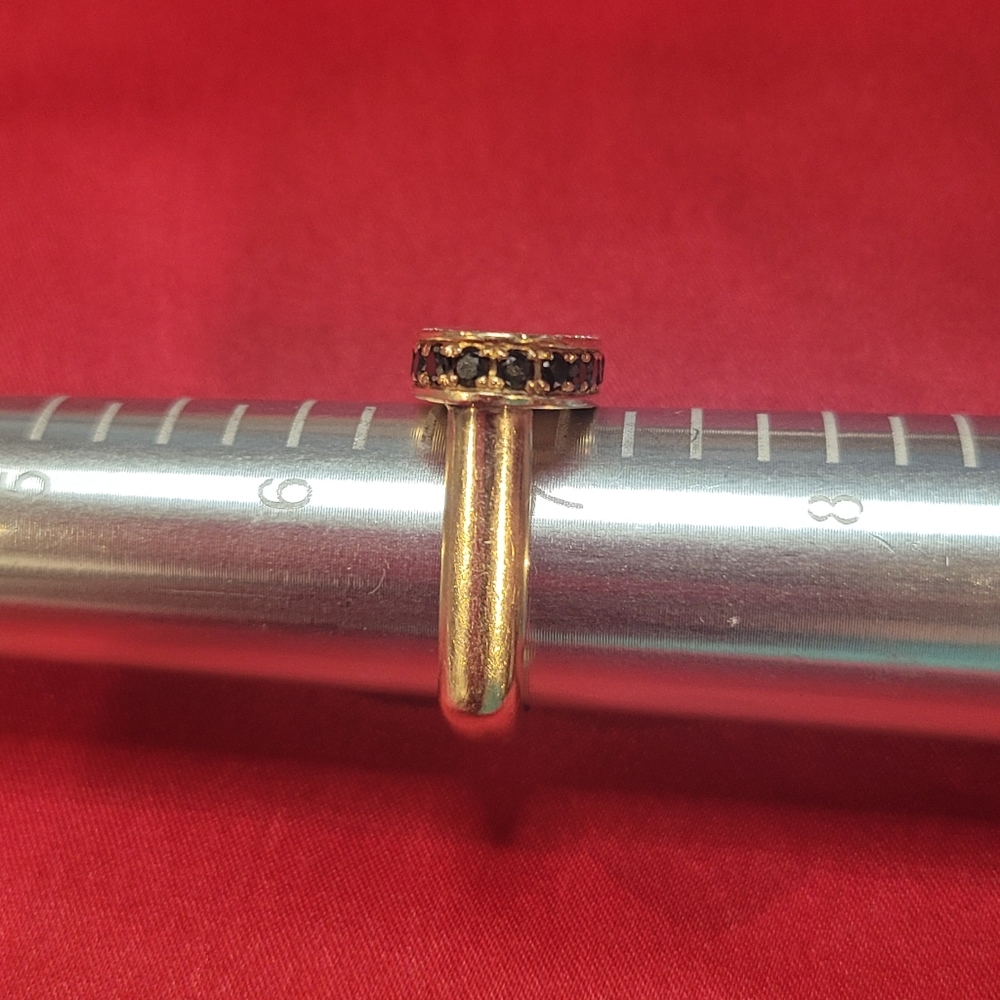 Dru 14K Yellow Gold "Be A Lady" Signet Dimond Ring Very Mildly Used - Picture 4 of 7